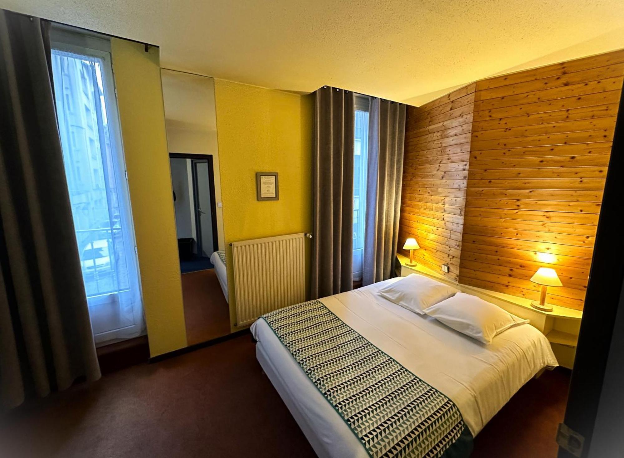 Dyke Hotel Le Puy-en-Velay Exterior foto